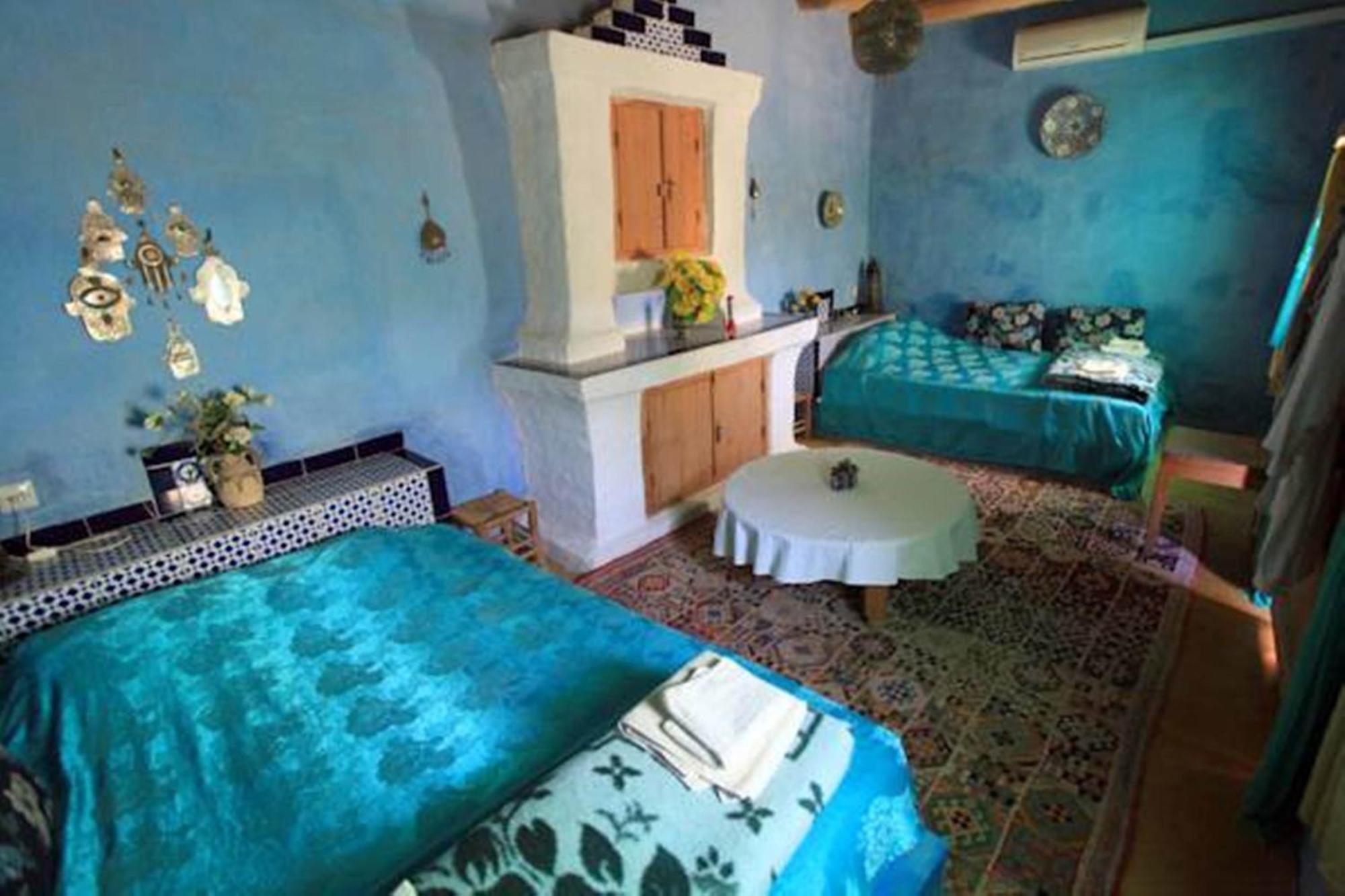 Auberge Chez Julia Мерцуга Екстериор снимка
