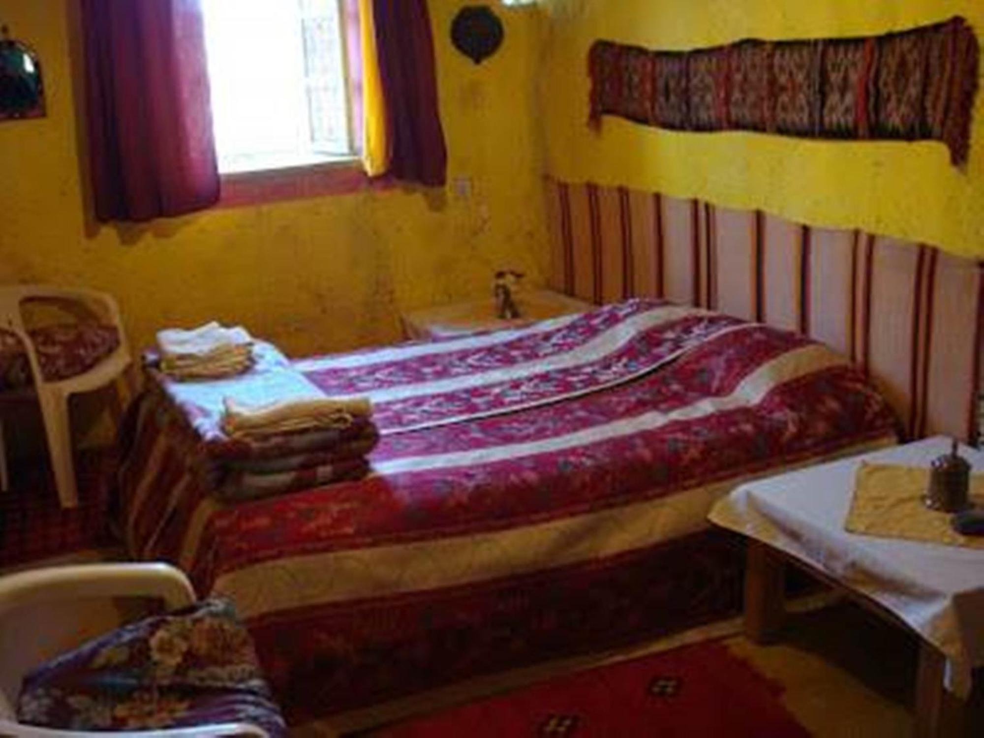Auberge Chez Julia Мерцуга Екстериор снимка