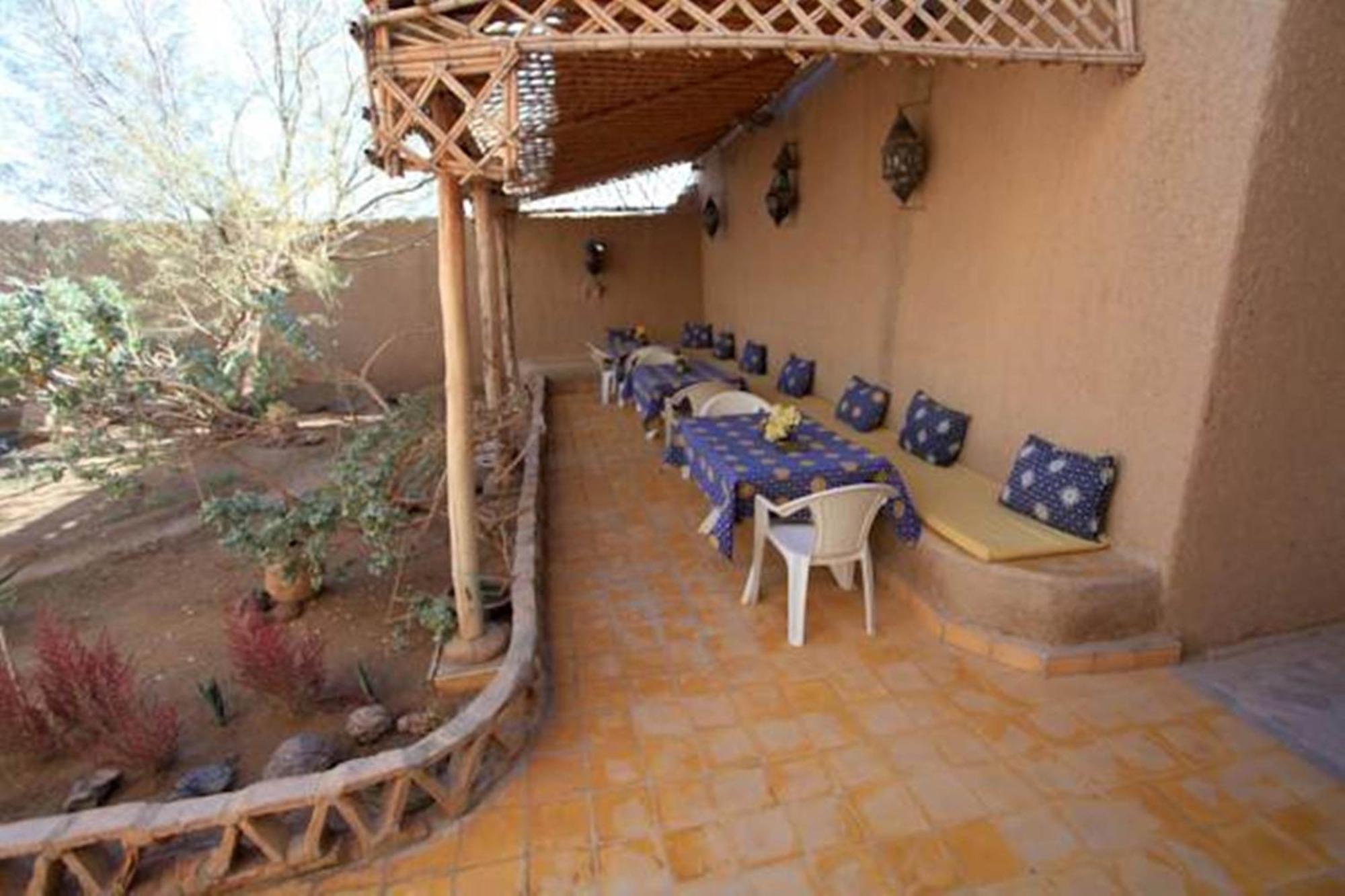 Auberge Chez Julia Мерцуга Екстериор снимка