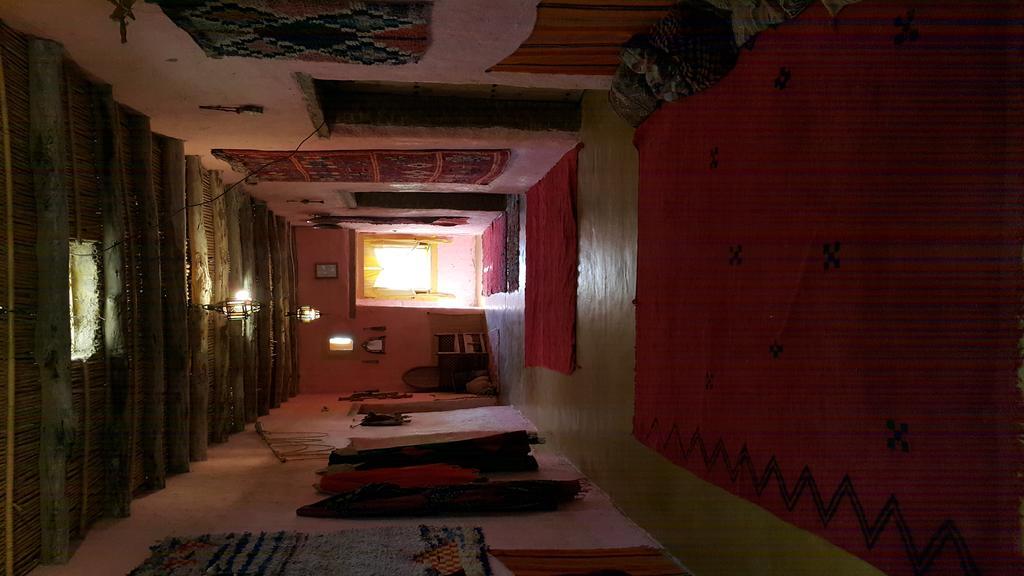 Auberge Chez Julia Мерцуга Екстериор снимка