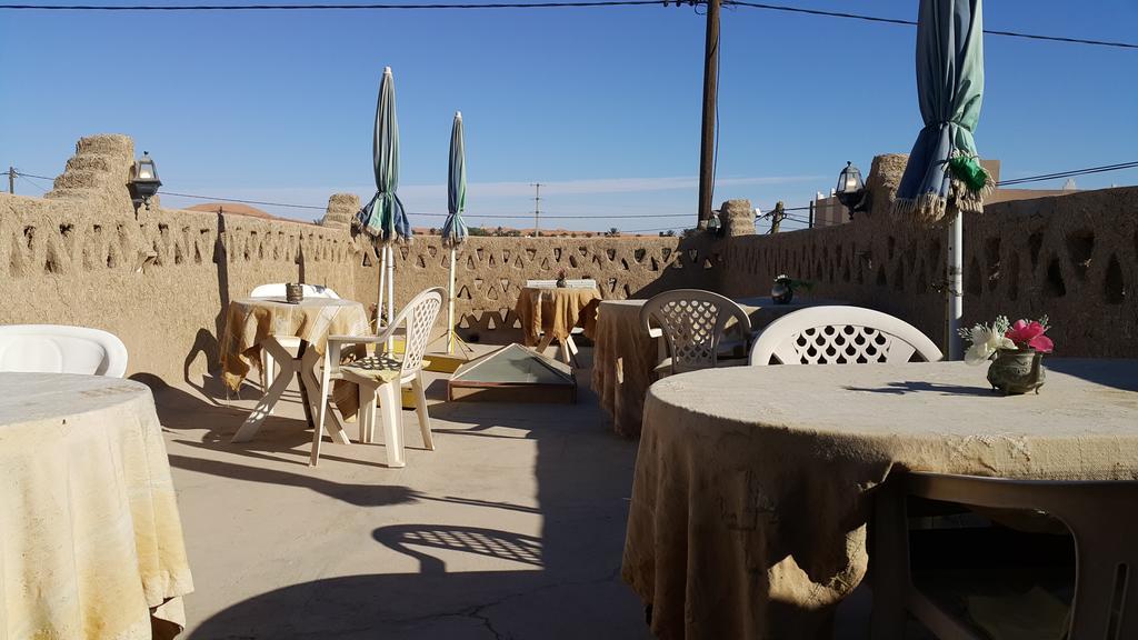 Auberge Chez Julia Мерцуга Екстериор снимка