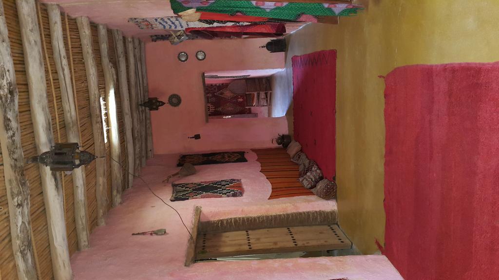 Auberge Chez Julia Мерцуга Екстериор снимка