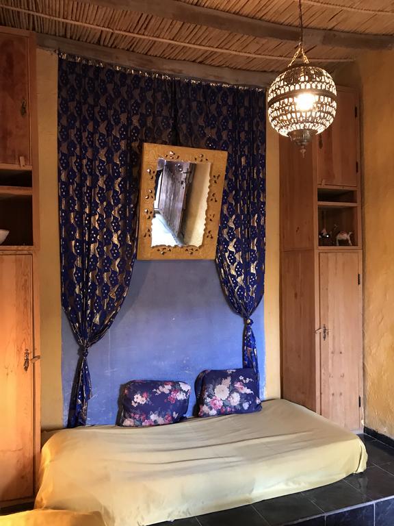 Auberge Chez Julia Мерцуга Екстериор снимка
