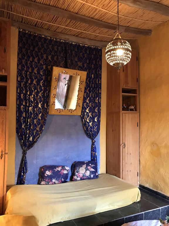Auberge Chez Julia Мерцуга Екстериор снимка