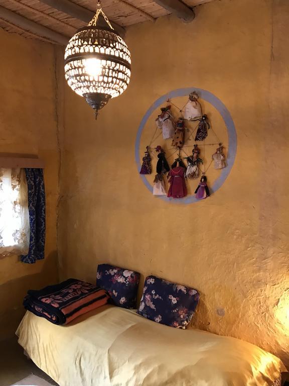 Auberge Chez Julia Мерцуга Екстериор снимка