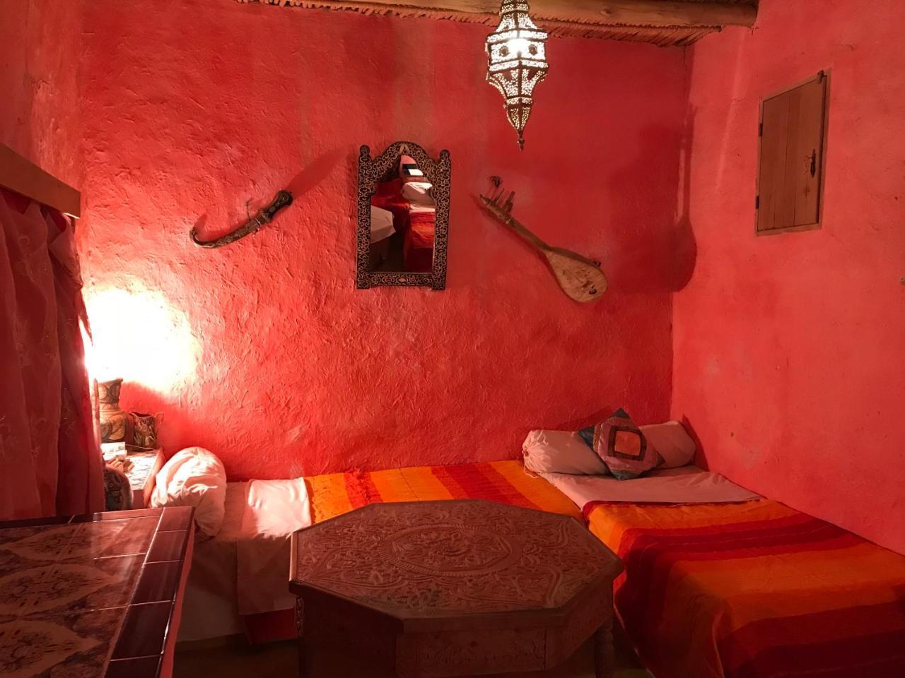 Auberge Chez Julia Мерцуга Екстериор снимка