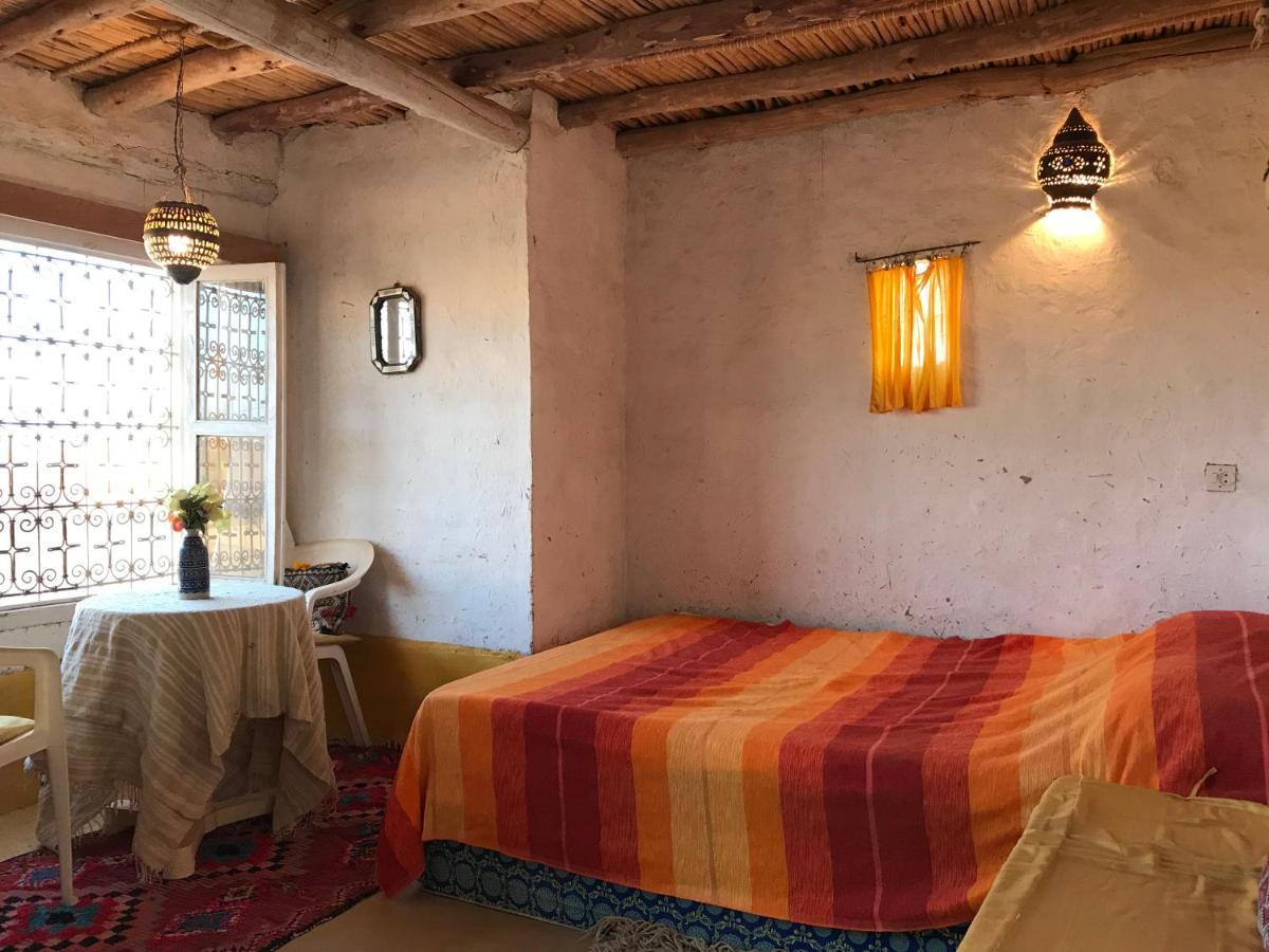 Auberge Chez Julia Мерцуга Екстериор снимка