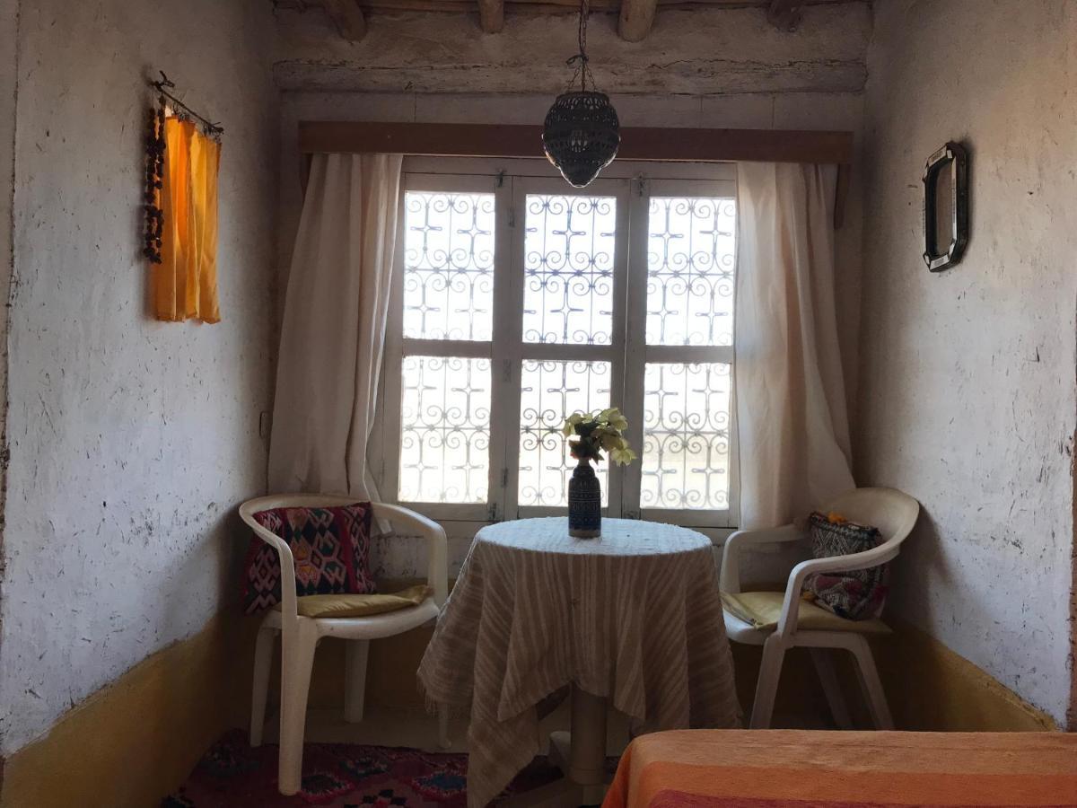 Auberge Chez Julia Мерцуга Екстериор снимка